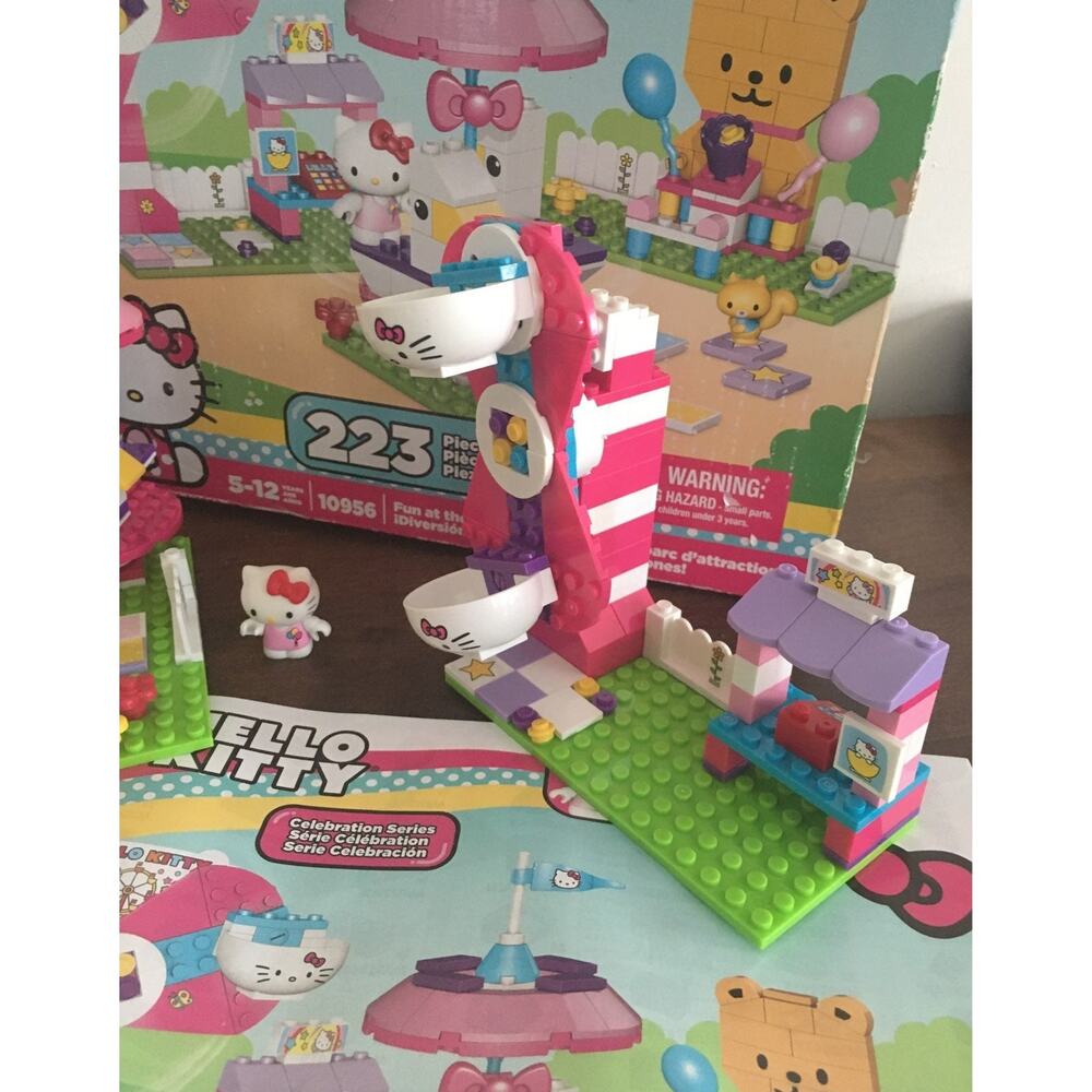 Hello kitty mega bloks - Picture 3 of 5